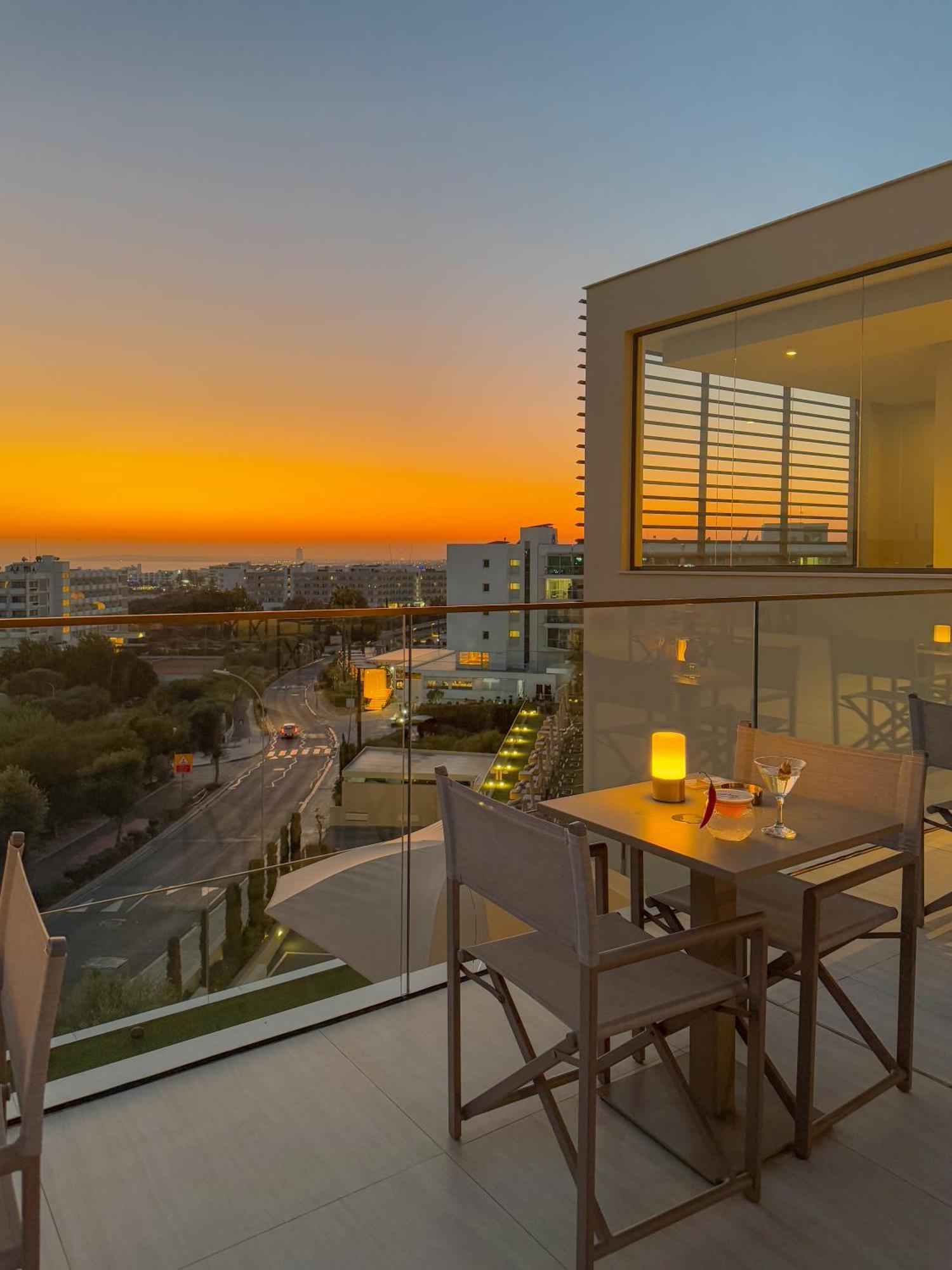 Amarande (Adults Only) Hotel Ayia Napa Bagian luar foto Sunset at the Westin La Paloma